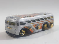 2002 Hot Wheels Spares 'N Strikes Surfin' School Bus Metalflake Silver Die Cast Toy Car Vehicle