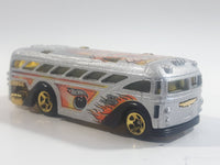 2002 Hot Wheels Spares 'N Strikes Surfin' School Bus Metalflake Silver Die Cast Toy Car Vehicle