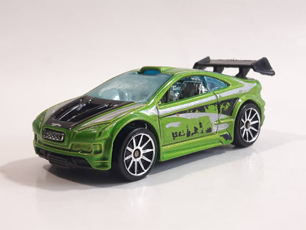 2007 Hot Wheels HW Design Asphalt Assault Green Die Cast Toy Car Vehicle