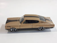 2010 Hot Wheels Muscle Mania '67 Dodge Charger Metallic Gold Die Cast Toy Muscle Car Vehicle