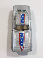 Yatming 1963 Corvette Stingray Silver No. 1078 Die Cast Toy Muscle Car Vehicle with Opening Doors