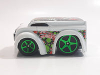 2005 Hot Wheels Crazed Clowns II Blings Dairy Delivery Van White Die Cast Toy Car Vehicle