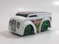 2005 Hot Wheels Crazed Clowns II Blings Dairy Delivery Van White Die Cast Toy Car Vehicle