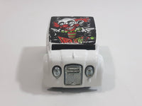 2005 Hot Wheels Crazed Clowns II Blings Dairy Delivery Van White Die Cast Toy Car Vehicle