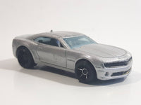 2010 Hot Wheels '10 Camaro SS Silver Die Cast Toy Car Vehicle