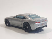 2010 Hot Wheels '10 Camaro SS Silver Die Cast Toy Car Vehicle