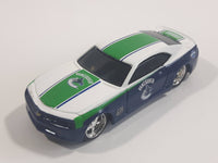 2010 Maisto Top Dog Vancovuer Canucks NHL Ice Hockey Team 2006 Chevrolet Camaro Concept White Die Cast Toy Car Vehicle 1:64 Scale with Rubber Tires