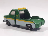 1993 Corgi Auto City Ford Transit Wrecker BP Green and White Die Cast Toy Car Vehicle