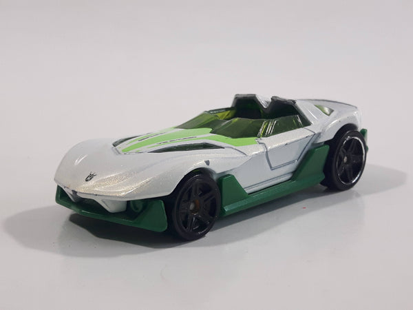 2010 Hot Wheels HW Premiere Yur So Fast White Green Die Cast Toy Car Vehicle