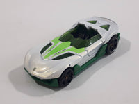 2010 Hot Wheels HW Premiere Yur So Fast White Green Die Cast Toy Car Vehicle