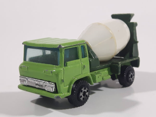 Vintage Yatming Cement Mixer Truck Dark Green Lime Green White Die Cast Toy Car Vehicle