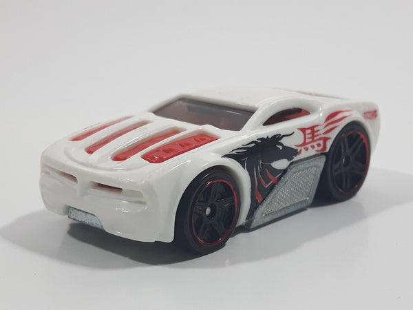 2014 Hot Wheels HW Race: Thrill Racers Horseplay White Die Cast Toy Car Vehicle