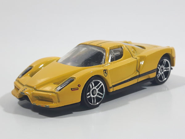 2011 Hot Wheels Night Burnerz Enzo Ferrari Yellow Die Cast Toy Super Car Vehicle