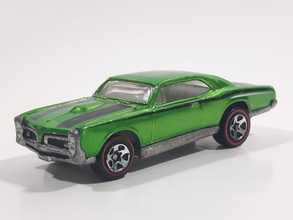 2006 Hot Wheels Classics 2 '67 Pontiac GTO Spectraflame Green Die Cast Toy Muscle Car Vehicle Red Line Wheels