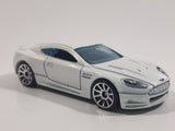 2013 Hot Wheels Showroom - Asphalt 2010 Aston Martin DBS White Die Cast Toy Dream Car Vehicle