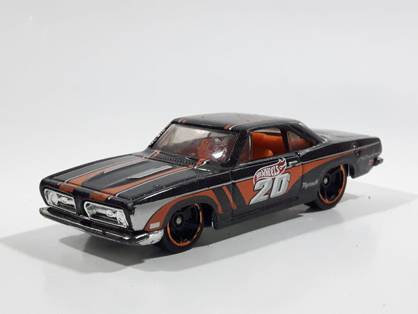 2014 Hot Wheels HW Workshop - Muscle Mania '68 Barracuda Formula S Metalflake Black Die Cast Toy Car Vehicle