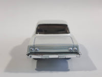 2008 Hot Wheels All Stars 62 Chevy Bubble Top Pearl White Die Cast Toy Car Vehicle