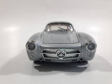 CB Car Mercedes 300 SL 1:24 Scale Silver Die Cast Toy Car Vehicle with Opening Gull Wing Doors and Hood