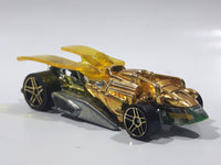 2010 Hot Wheels Insectirides Draggin' Tail Green and Chrome Gold Die Cast Toy Car Vehicle