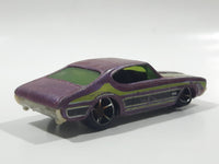 2009 Hot Wheels Muscle Mania Olds 442 Purple Die Cast Toy Car Vehicle