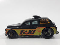 2009 Hot Wheels HW City Works Cockney Cab II Taxi Black Die Cast Toy Car Vehicle