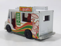 2014 Hot Wheels HW City Works Good Humor Truck Pizza White Catering Food Truck Die Cast Toy Car Vehicle