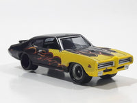 2003 Johnny Lightning 1969 Pontiac GTO Yellow and Black Die Cast Toy Car Vehicle with Opening Hood - Busted Spoiler