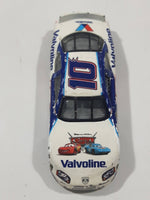 2005 Hot Wheels Disney Pixar Cars NASCAR Special Edition Dodge Charger Valvoline #10 White Die Cast Toy Race Car Vehicle Missing Rubber Tires