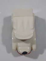 1999 Kinder Surprise Dog Ambulance Medic White Miniature Toy Car Vehicle K99 n 104