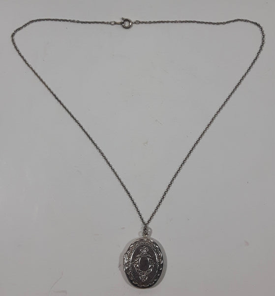 Vintage Victorian Style Floral Engraved Silver Tone Metal Opening Photo Locket Necklace