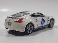 Maisto Pull Back Power Racer Nissan 370Z Toronto Maple Leafs NHL Ice Hockey Team White Die Cast Toy Car Vehicle with Opening Doors