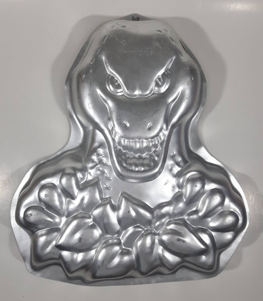 1999 Wilton Industries T-Rex tyrannosaurus Rex Megasaurus Dinosaur Cake Mold Metal Pan