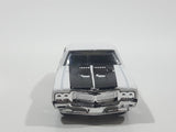 2009 Hot Wheels '70 Buick GSX White Die Cast Toy Car Vehicle