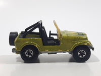 1990 Hot Wheels Automatic Color Racers Jeep CJ-7 Olive Green Die Cast Toy Car Vehicle