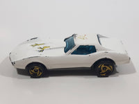 1997 Hot Wheels Street Beast Corvette Stingray White Die Cast Toy Car Vehicle