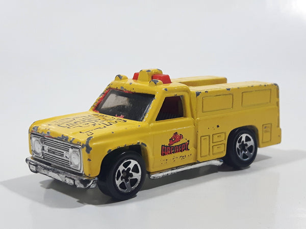 1996 Hot Wheels Fire Squad Rescue Ranger Truck Yellow Die Cast Toy Car Vehicle