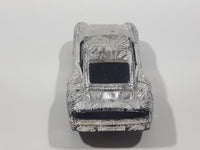 1995 Hot Wheels Gleam Team Porsche 959 Textured Chrome Die Cast Toy Car Vehicle