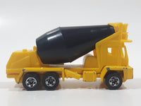 1995 Hot Wheels Oshkosh Cement Mixer Yellow & Black Die Cast Toy Truck Construction Vehicle BW