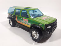 2002 Hasbro Tonka Off-Road 8040 Race Team Green Pressed Steel and Plastic Die Cast Toy Car Vehicle