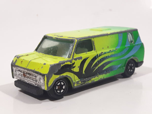 Vintage Yatming No. 1501 Ford Econoline E-150 Van Green with Black Graphics Die Cast Toy Car Vehicle