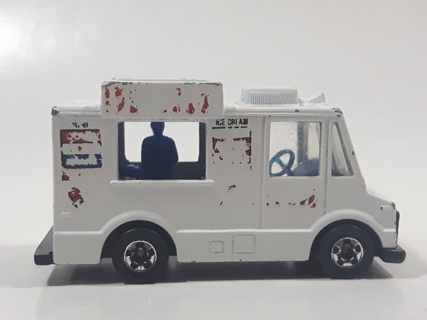 Vintage 1988 Hot Wheels Workhorses Good Humor Truck White Ice Cream Catering Food Truck Die Cast Toy Car Vehicle