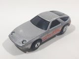 1987 Hot Wheels Porsche 928 P-928 Metalflake Silver Die Cast Toy Car Vehicle