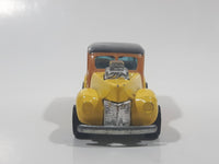 1990 Hot Wheels '40's Woodie Yellow and Black Wood Panel Die Cast Toy Car Vehicle