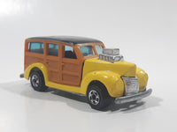 1990 Hot Wheels '40's Woodie Yellow and Black Wood Panel Die Cast Toy Car Vehicle