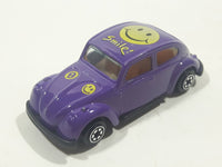 Vintage Yatming No. 1009 Volkswagen Beetle "Smile!" #9 Purple Die Cast Toy Car Vehicle