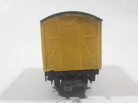 PECO HO Scale Colman's Mustard Traffic Reefer Box Car Yellow Plastic and Metal Train Car Vehicle