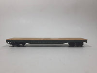 Tyco Mantua HO Scale A.T. & S.F. 90806 Skid Flat Bed Cream Metal Train Car Vehicle No Couplings