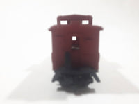 Tyco HO Scale CN 72952 Caboose Red Plastic and Metal Train Car Vehicle