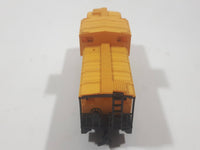 Cox HO Scale Big Time Lumber Co. 011 Caboose Yellow Plastic and Metal Train Car Vehicle