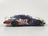 2005 Hot Wheels Special Edition Disney Pixar Cars #10 Valvoline Scott Riggs Dodge Charger White Die Cast Toy NASCAR Race Car Vehicle